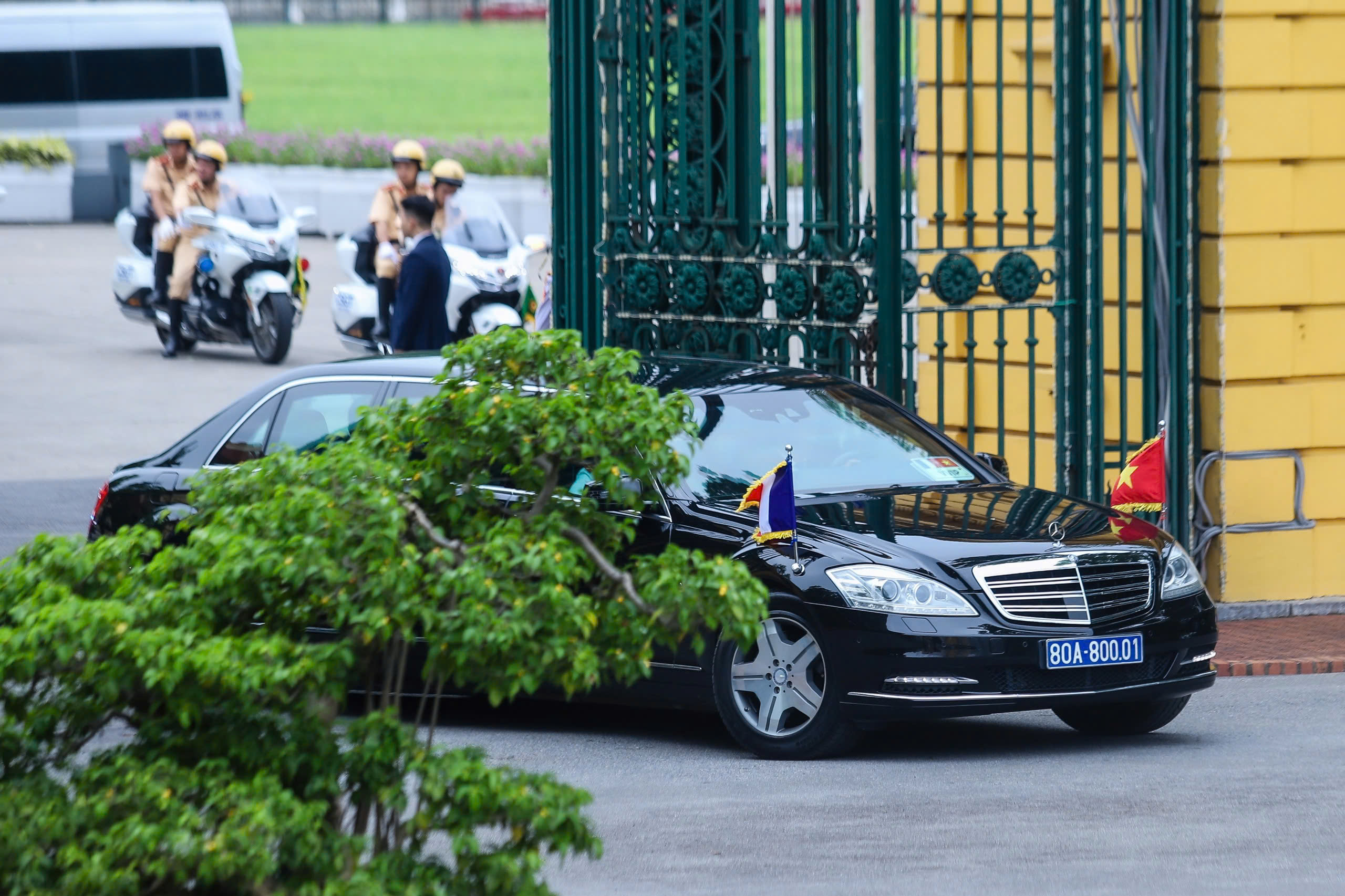 Lễ đón Tổng thống Pháp Emmanuel Macron thăm cấp Nhà nước tới Việt Nam - Ảnh 2.