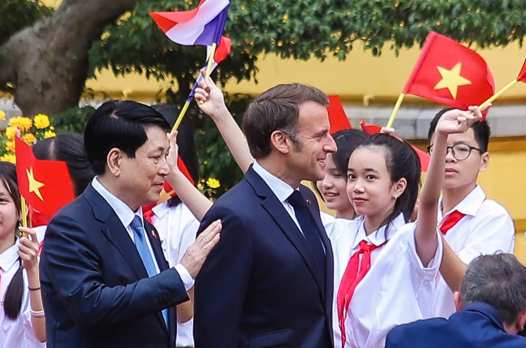 Lễ đón Tổng thống Pháp Emmanuel Macron thăm cấp Nhà nước tới Việt Nam - Ảnh 4.