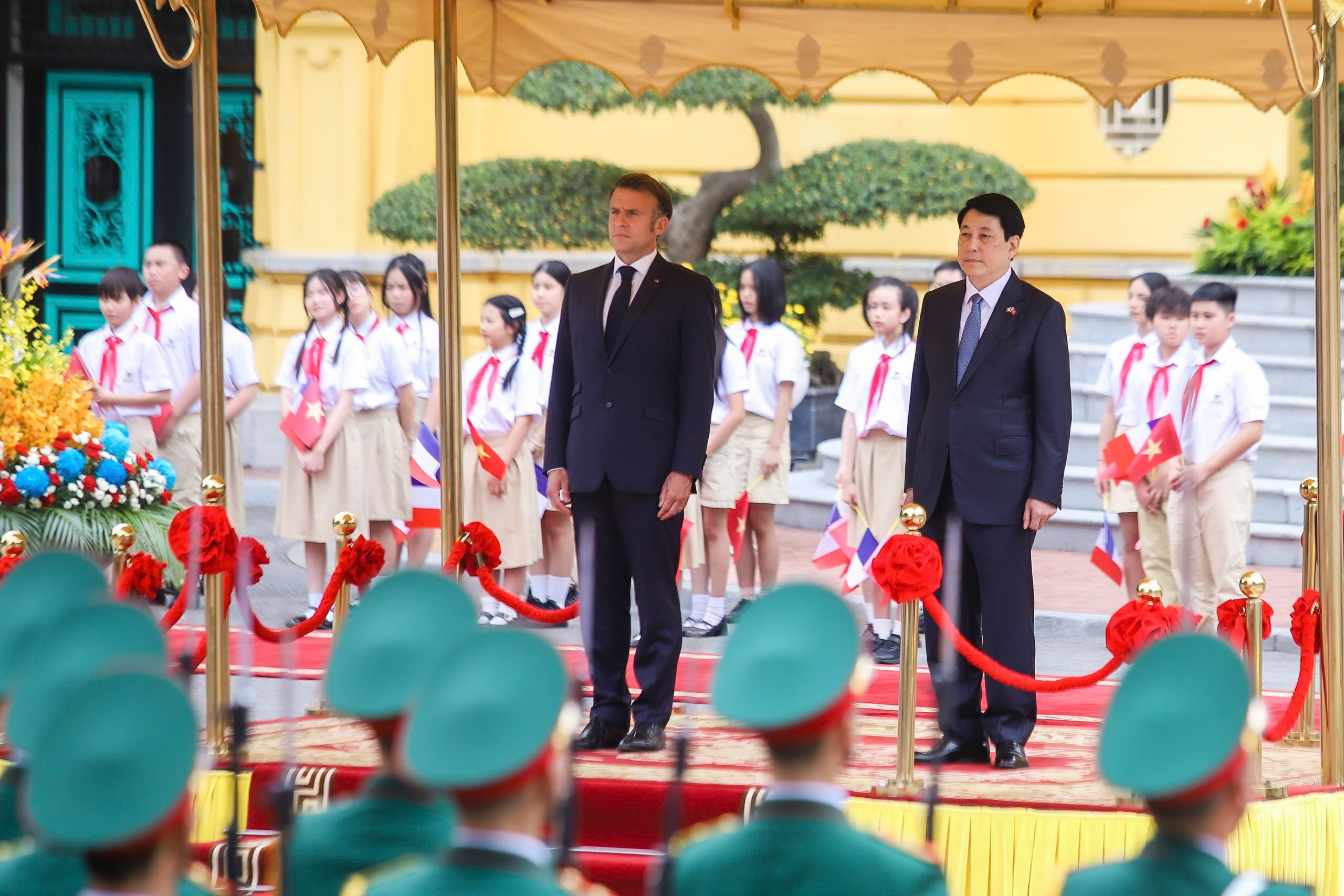 Lễ đón Tổng thống Pháp Emmanuel Macron thăm cấp Nhà nước tới Việt Nam - Ảnh 1.