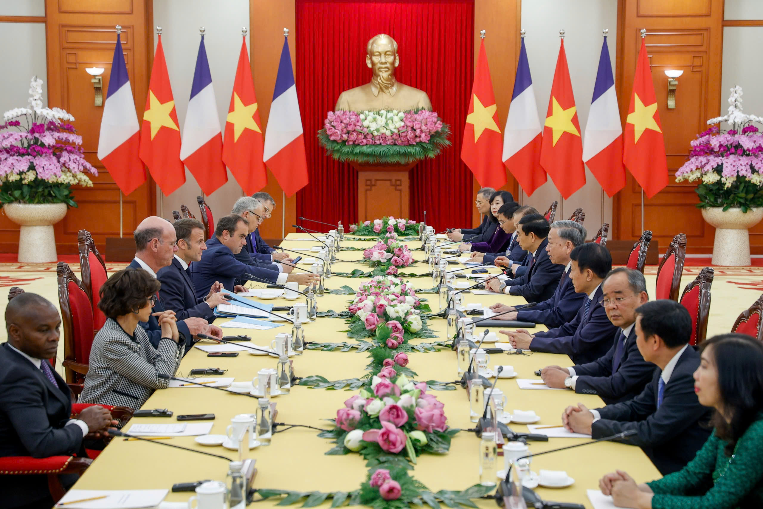 Tổng Bí thư Tô Lâm: Đưa khoa học công nghệ thành trụ cột hợp tác mới Việt Nam - Pháp- Ảnh 2.
