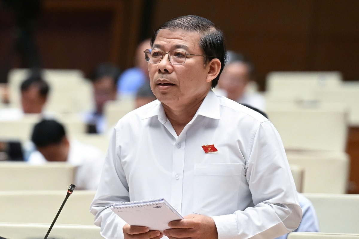 Đề xuất kh&ocirc;ng tử h&igrave;nh tội nhận hối lộ: Đại biểu nhắc việc nhận 42,6 tỉ đồng vụ "chuyến bay giải cứu"- Ảnh 1.