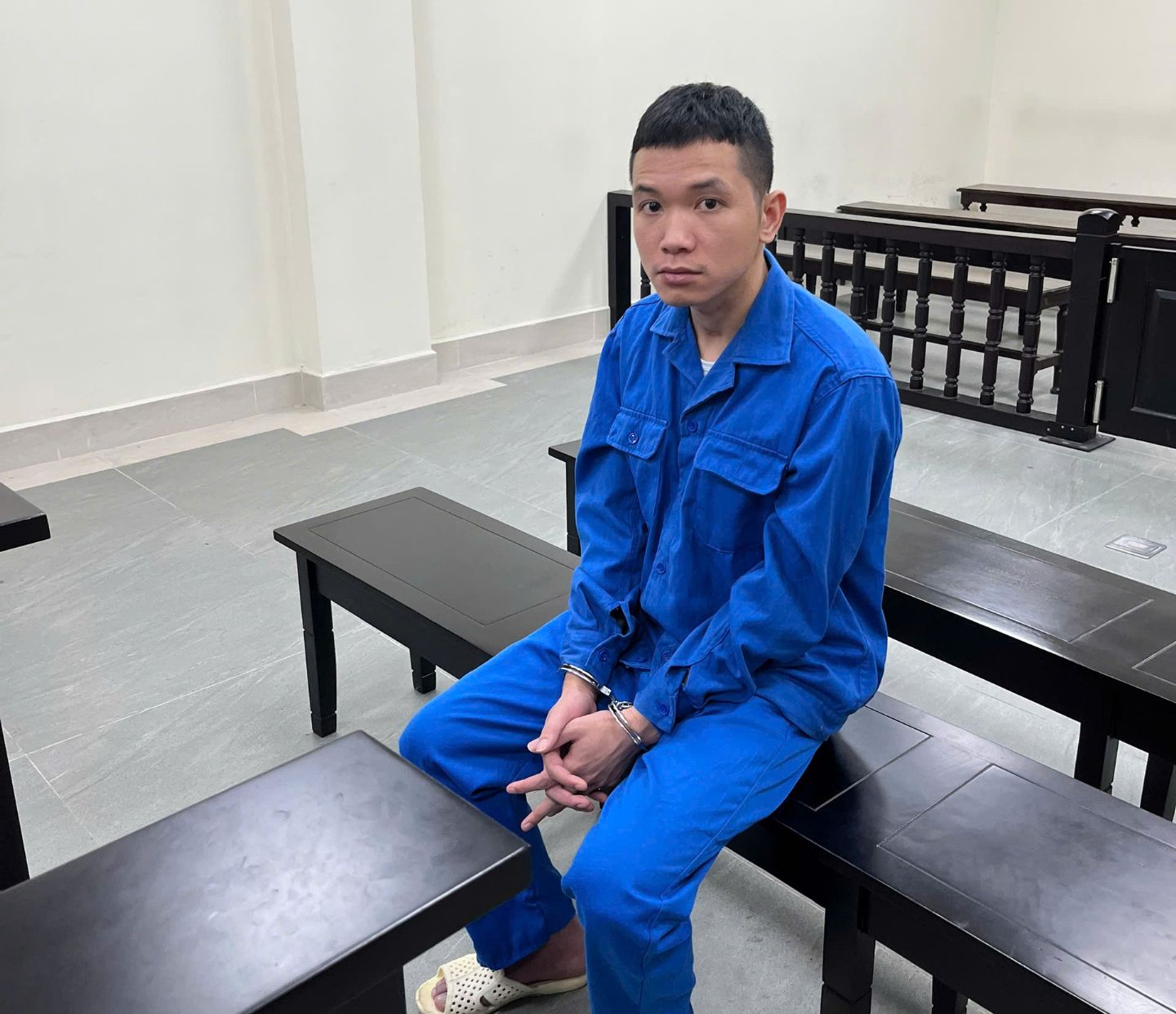 Nam thanh niên sát hại bạn gái ở trung tâm thương mại lĩnh án chung thân- Ảnh 1.