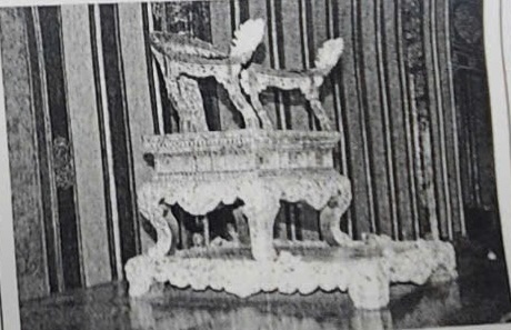 Tiết lộ tình trạng “Ngai vua triều Nguyễn” cách đây 26 năm- Ảnh 1.