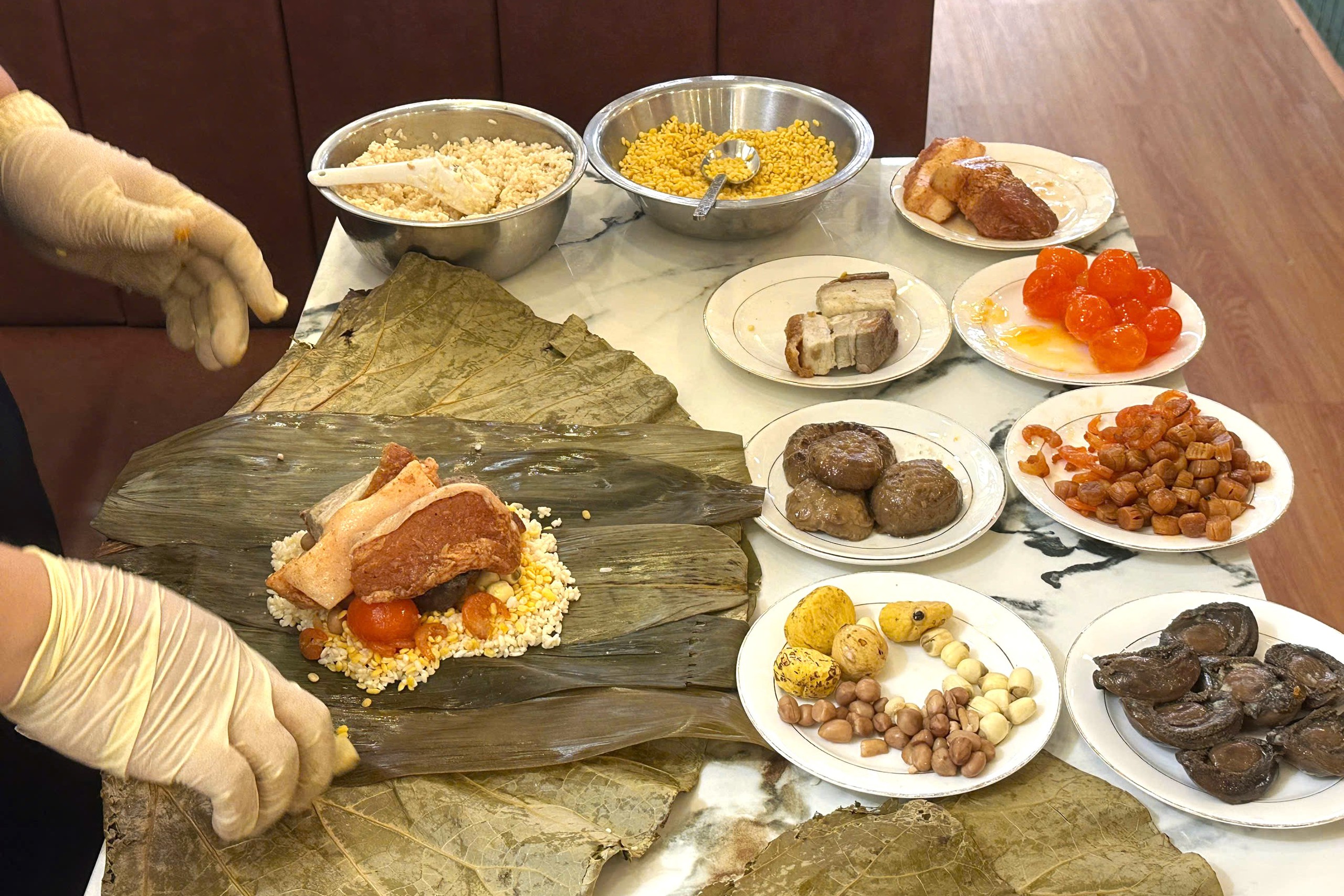 VIDEO: Thú vị bánh bá trạng mùa Tết Đoan Ngọ của người Hoa- Ảnh 16.
