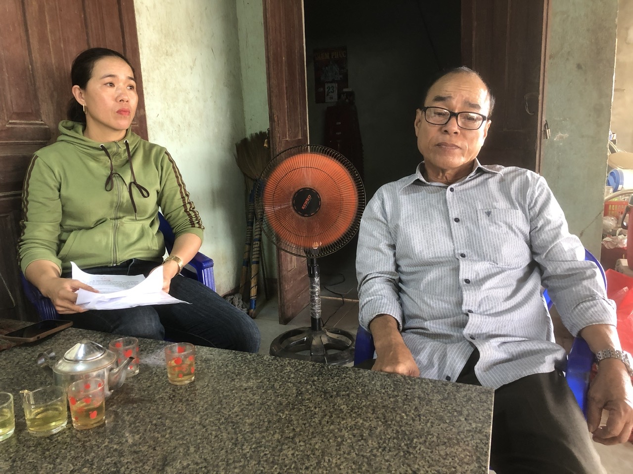 Người d&acirc;n bị thu hồi đất phải đ&oacute;ng h&agrave;ng trăm triệu để được t&aacute;i định cư- Ảnh 2.