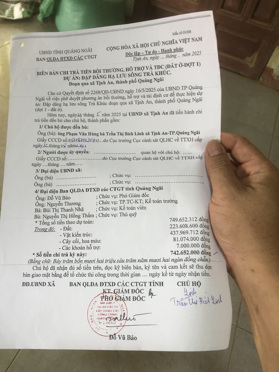 Người d&acirc;n bị thu hồi đất phải đ&oacute;ng h&agrave;ng trăm triệu để được t&aacute;i định cư- Ảnh 5.