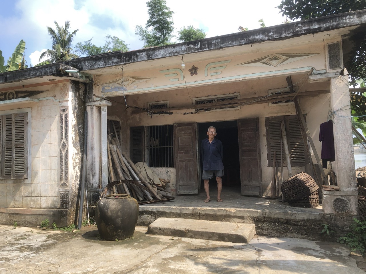 Người d&acirc;n bị thu hồi đất phải đ&oacute;ng h&agrave;ng trăm triệu để được t&aacute;i định cư- Ảnh 3.