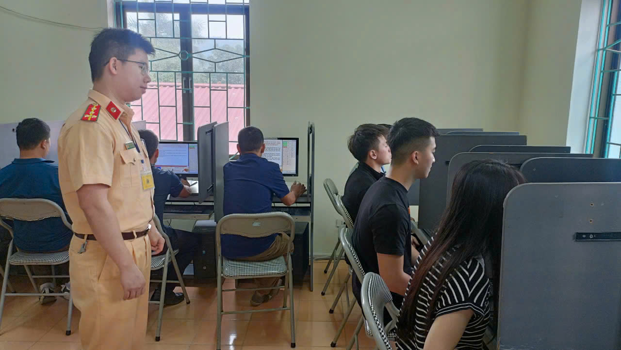 Thay đổi hoàn toàn cách học lái xe- Ảnh 1.