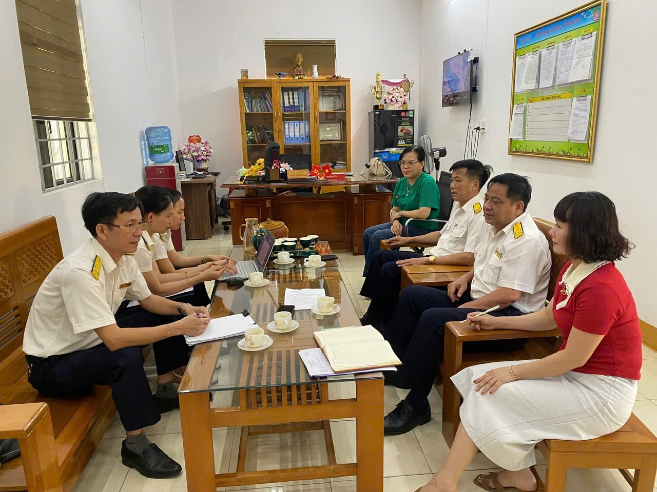 Ng&agrave;nh thuế đ&atilde; xử l&yacute; ra sao vụ suất cơm học sinh bị "đ&aacute;nh thuế 2 lần"?- Ảnh 1.