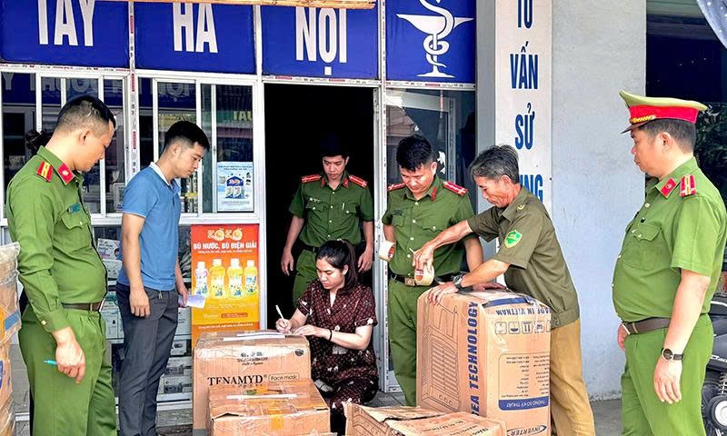 Ph&aacute;t hiện 2 cơ sở kinh doanh thuốc t&acirc;y kh&ocirc;ng ph&eacute;p, hơn 5.000 sản phẩm nghi vấn- Ảnh 1.