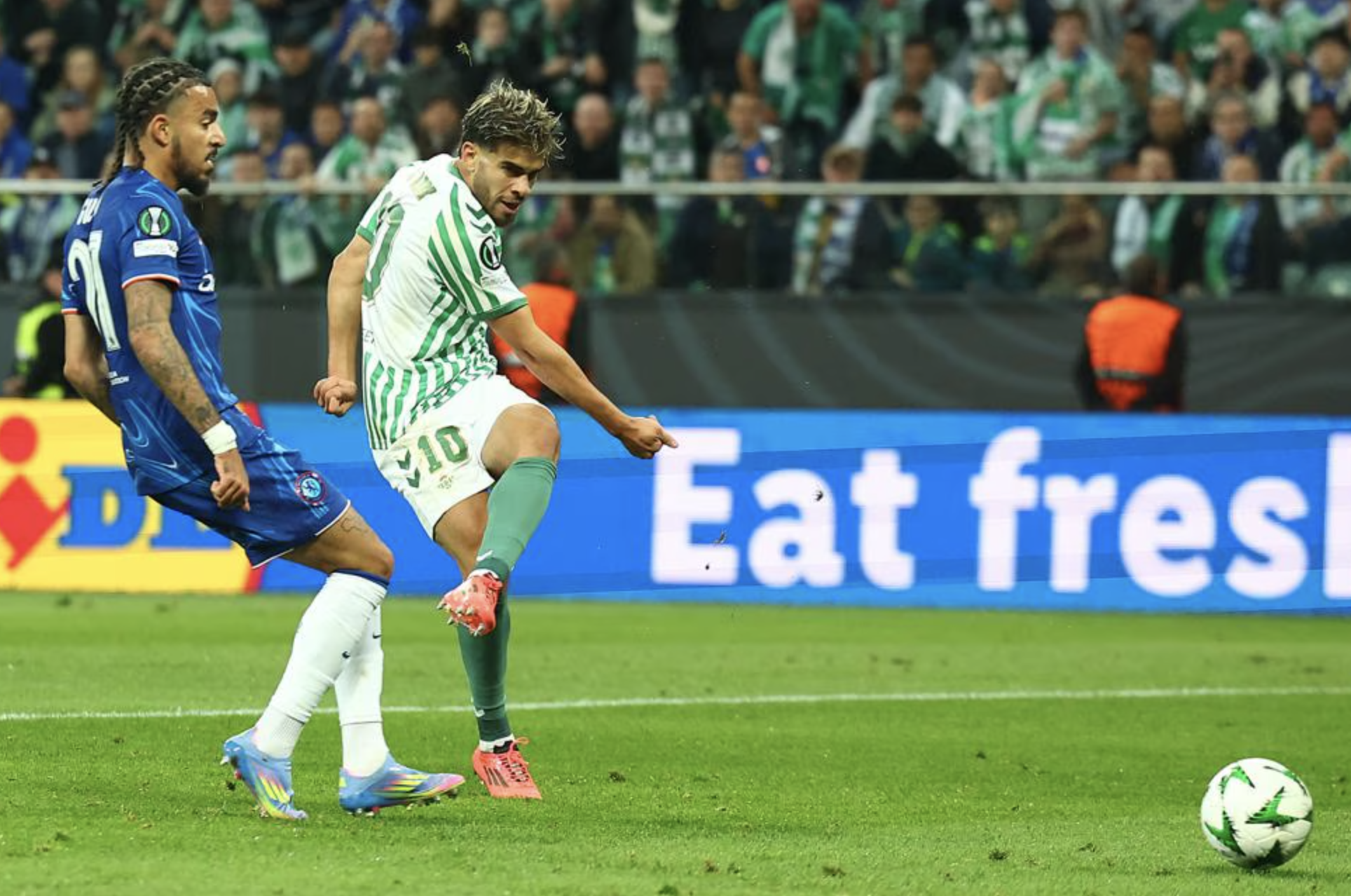 Ngược d&ograve;ng hạ Betis, Chelsea chạm cửa thi&ecirc;n đường ch&acirc;u &Acirc;u thứ 9- Ảnh 1.