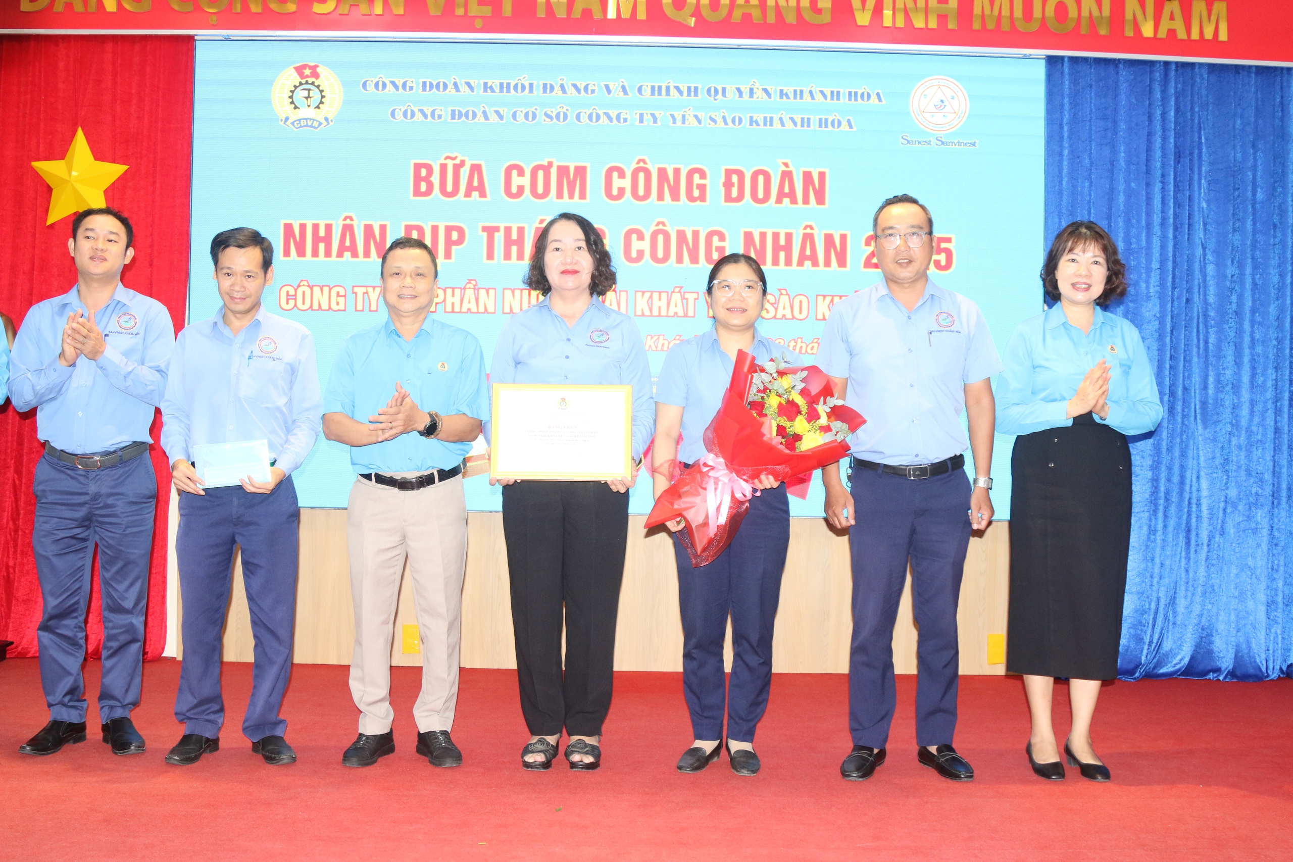 Bữa cơm C&ocirc;ng đo&agrave;n: Mang niềm vui đến với người lao động Yến s&agrave;o Kh&aacute;nh Ho&agrave;- Ảnh 2.