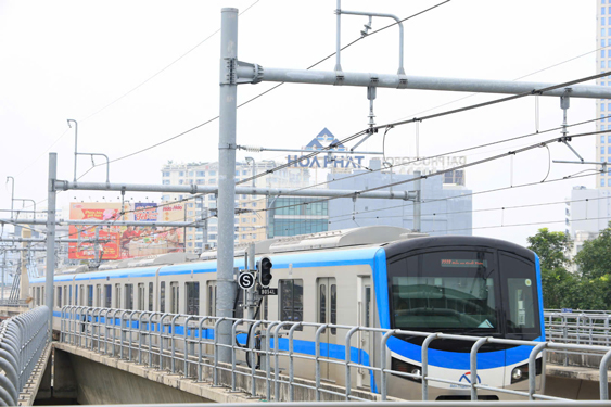 Vượt thách thức chưa có tiền lệ- Ảnh 1.