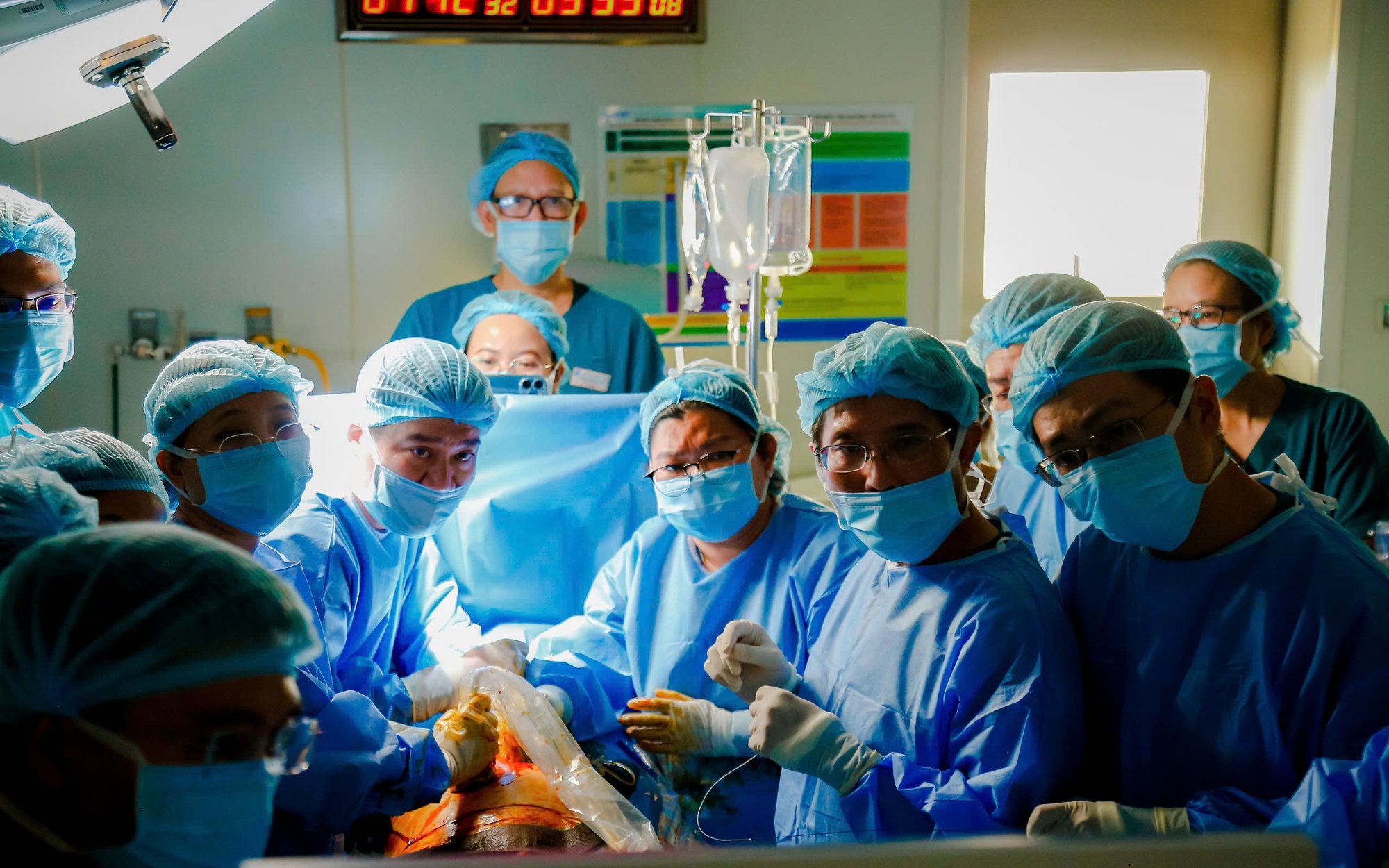 Singapore chuyển sản phụ sang TP HCM can thiệp dị tật tim bào thai hiếm gặp