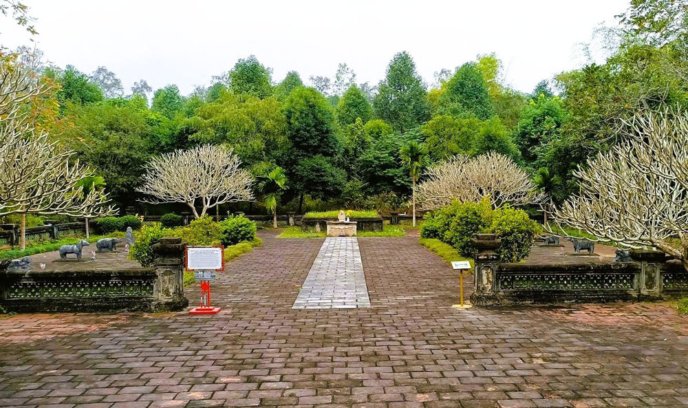 Chung tay bảo vệ di tích - Ảnh 2.