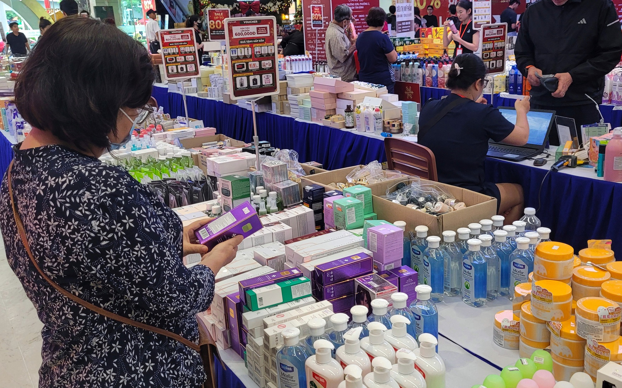 TP HCM lập tổ công tác dẹp hàng giả, buôn lậu