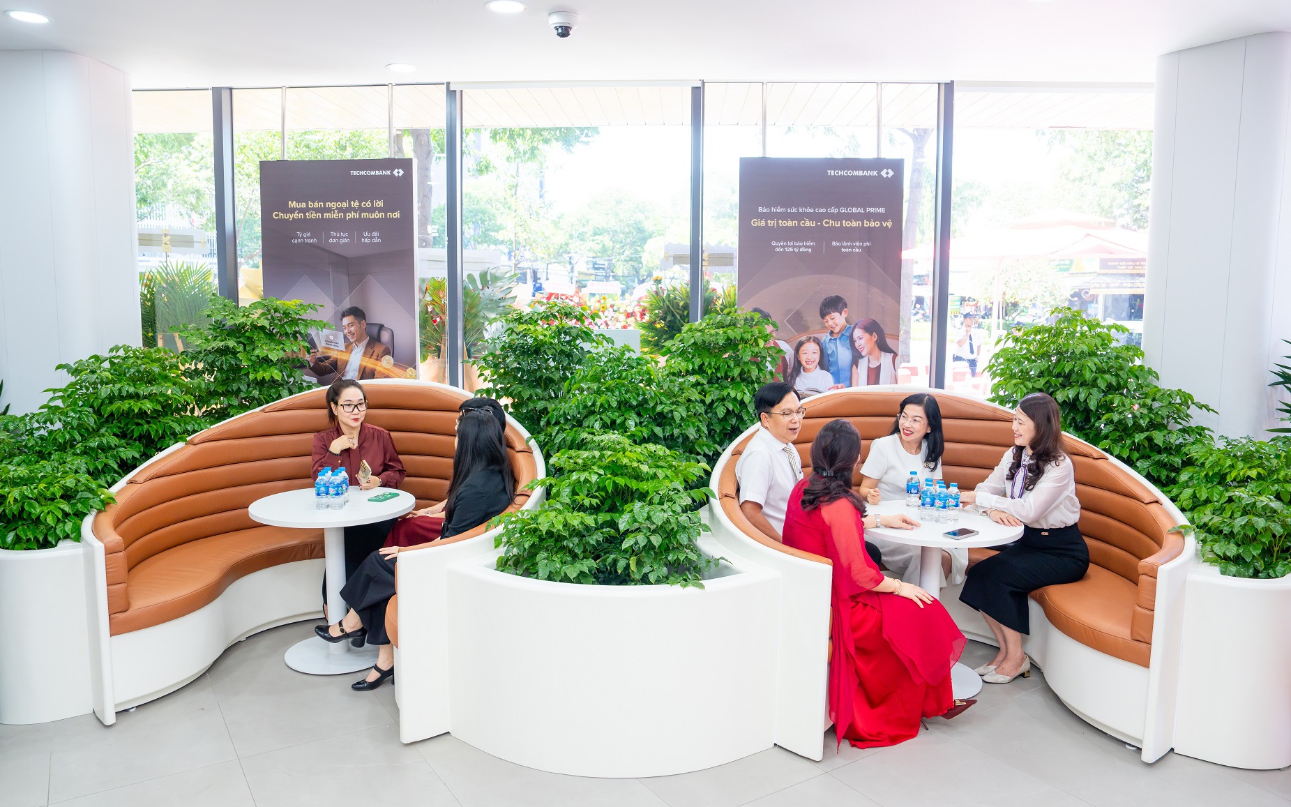 Forbes: Techcombank tiếp tục được bầu chọn là “Ngân hàng số 1 Việt Nam”