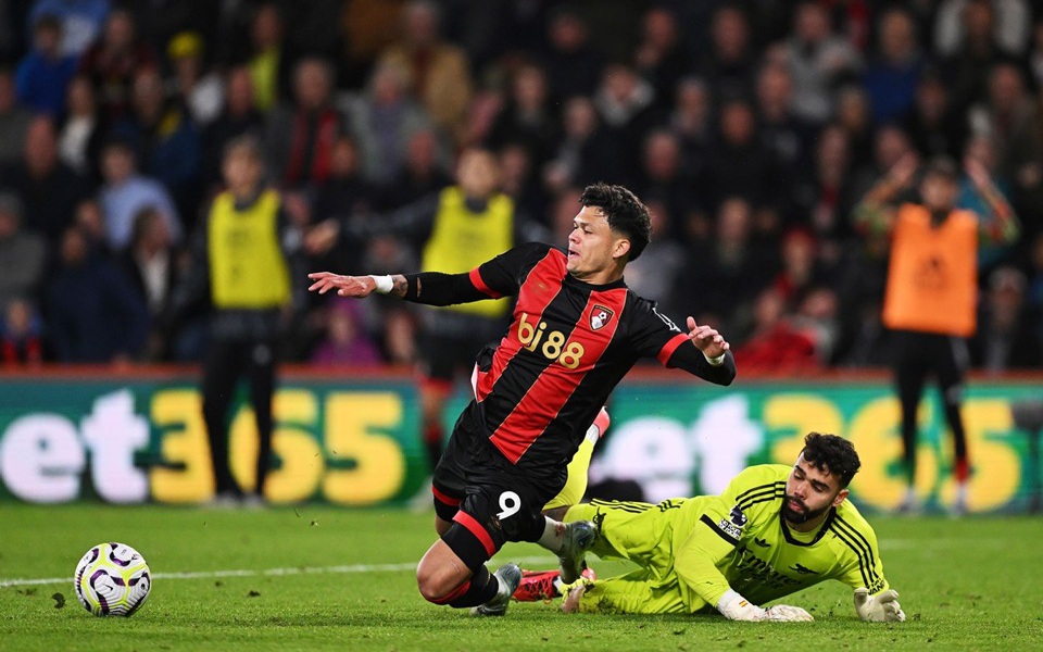 Soi tỉ số trận Arsenal - Bournemouth: Pháo thủ xao lãng vì Champions League