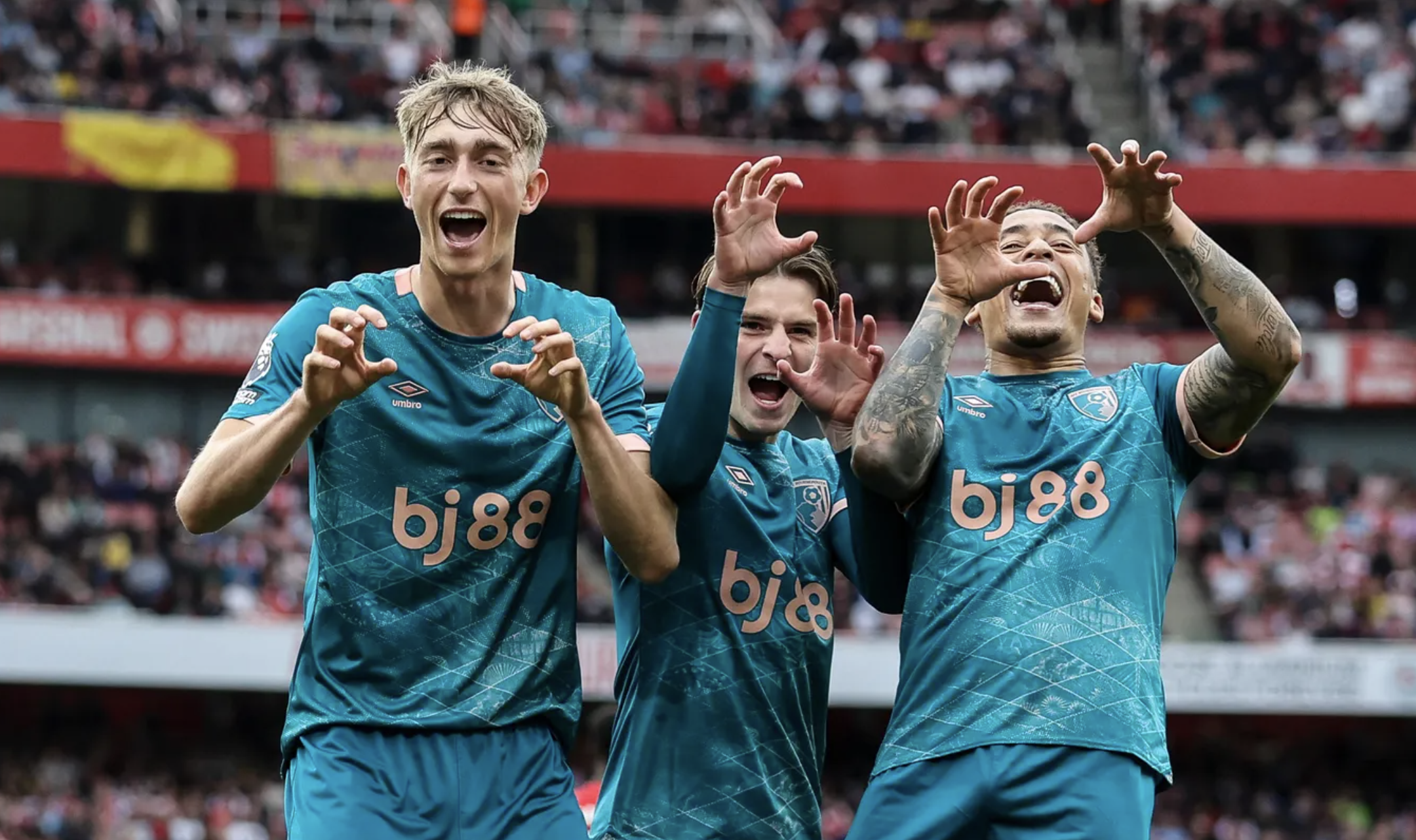 Arsenal thua sốc Bournemouth, lo mất ng&ocirc;i nh&igrave; Ngoại hạng- Ảnh 7.