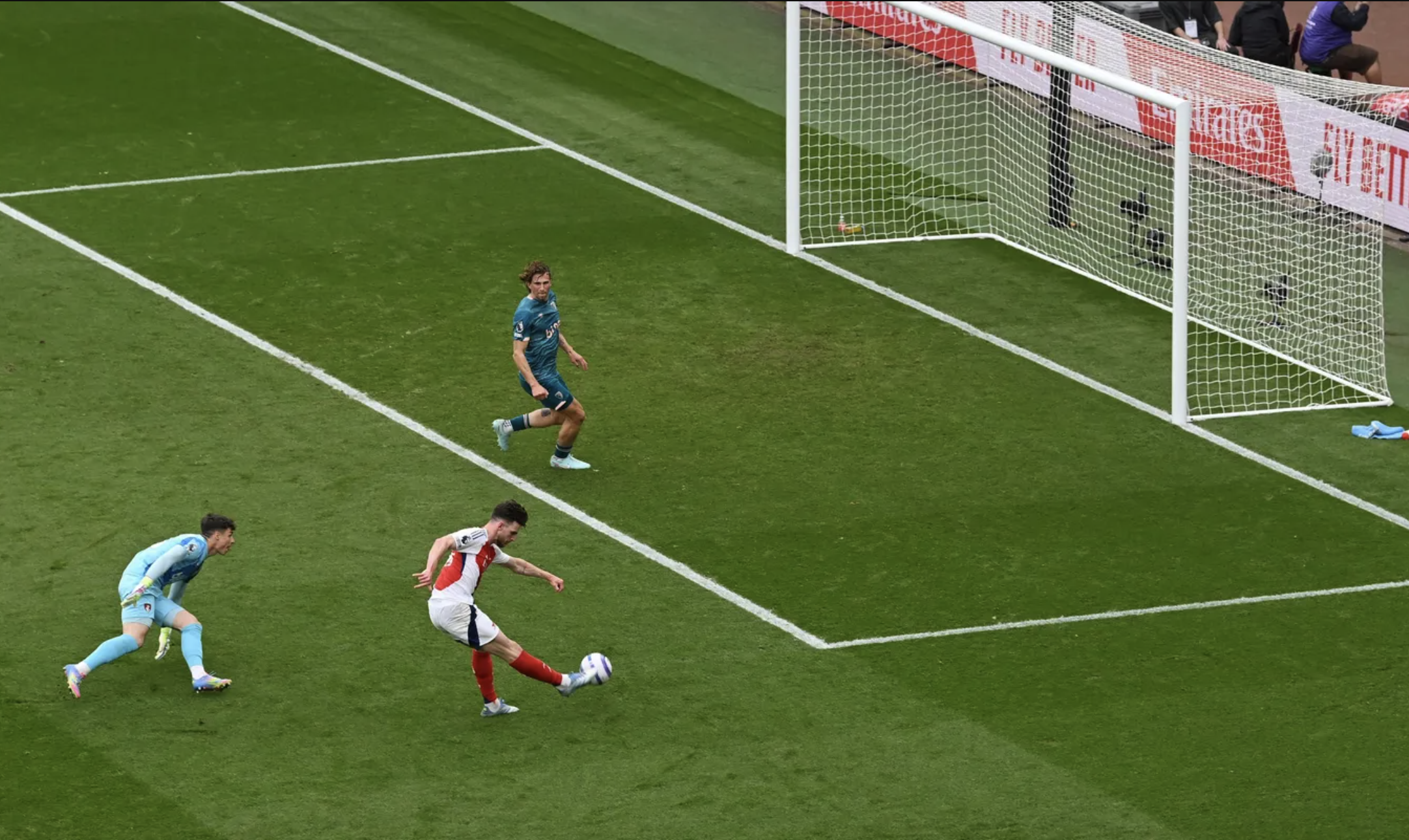 Arsenal thua sốc Bournemouth, lo mất ng&ocirc;i nh&igrave; Ngoại hạng- Ảnh 2.
