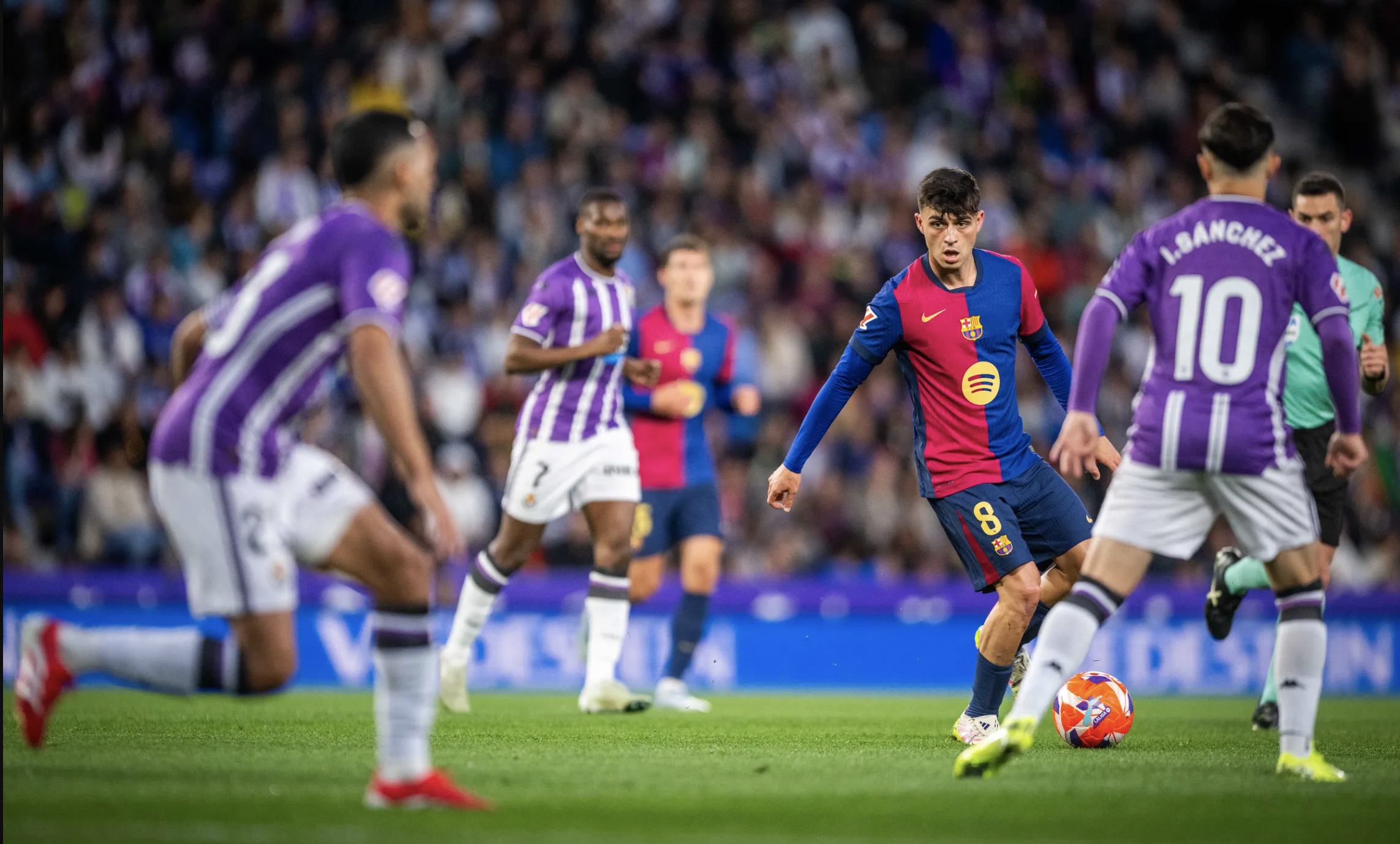 Ngược d&ograve;ng chật vật hạ Valladolid, Barcelona chờ chung kết sớm ở El Clasico- Ảnh 2.