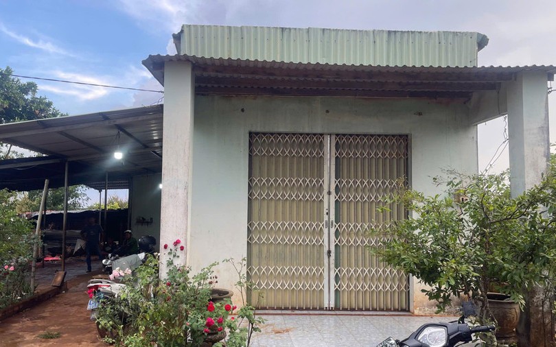 Người mẹ và 2 con nhỏ tử vong trong căn nhà khóa trái