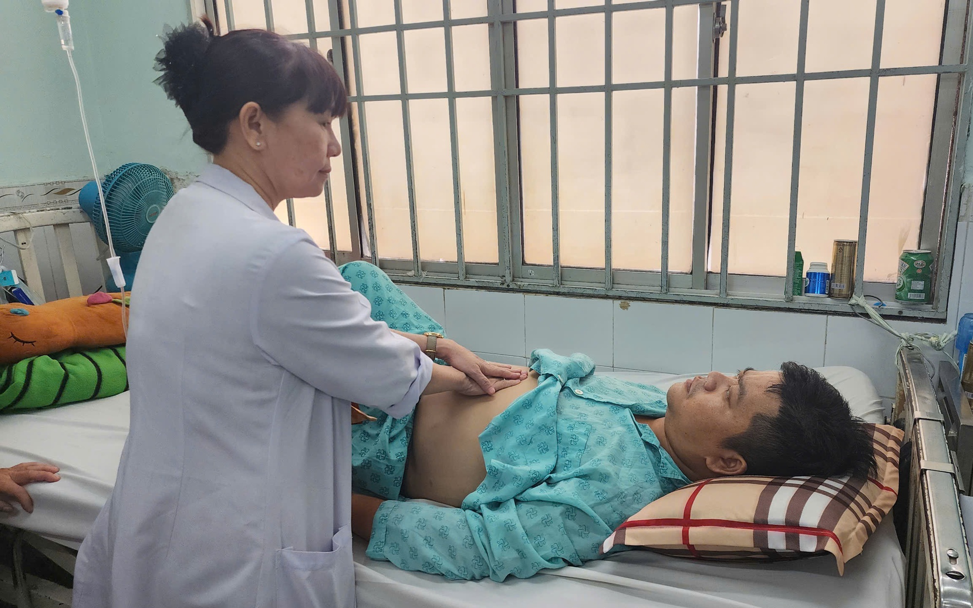 Bạn đọc B&aacute;o Người Lao Động tiếp sức bệnh nh&acirc;n vi&ecirc;m tụy cấp  - Ảnh 2.