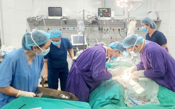 Người đàn ông 40 tuổi ngừng tim sau khi đi bơi