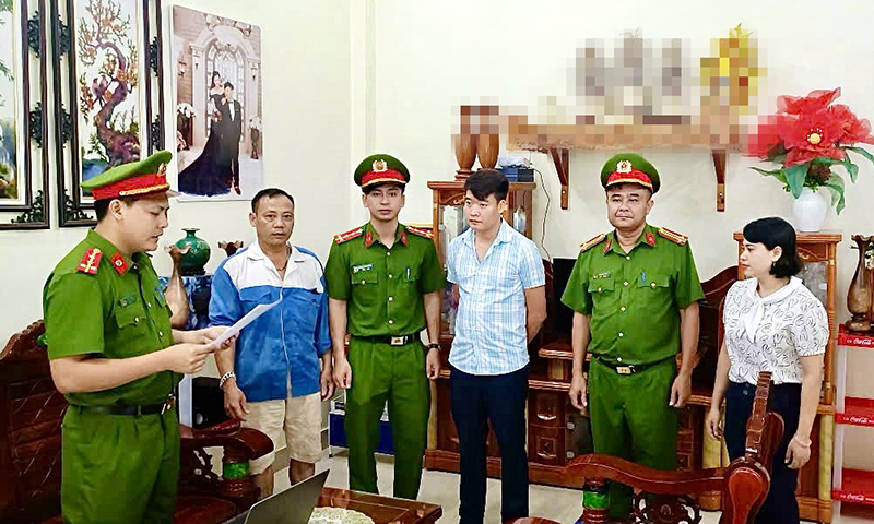 Quảng Bình: Triệt phá đường dây mua bán hóa đơn "ma" gần 350 tỉ đồng - Ảnh 1.