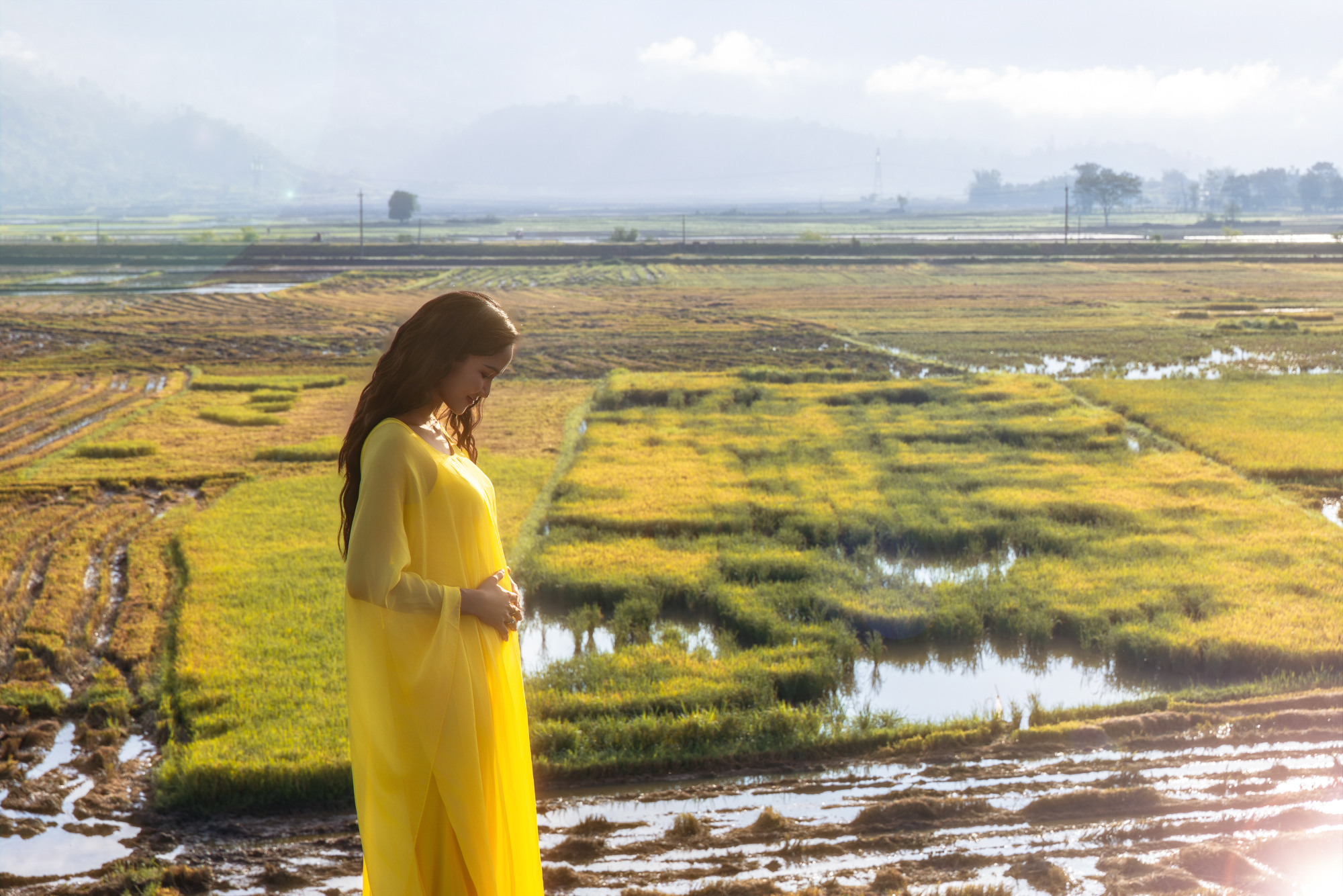 L&yacute; do H'Hen Ni&ecirc; thực hiện MV ở qu&ecirc; nh&agrave;    - Ảnh 4.