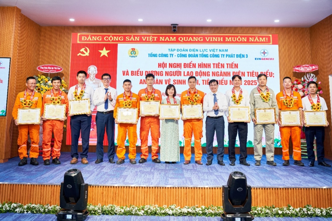 EVNGENCO3 tuy&ecirc;n dương c&aacute; nh&acirc;n ti&ecirc;u biểu, ph&aacute;t động phong tr&agrave;o thi đua s&aacute;ng tạo- Ảnh 3.