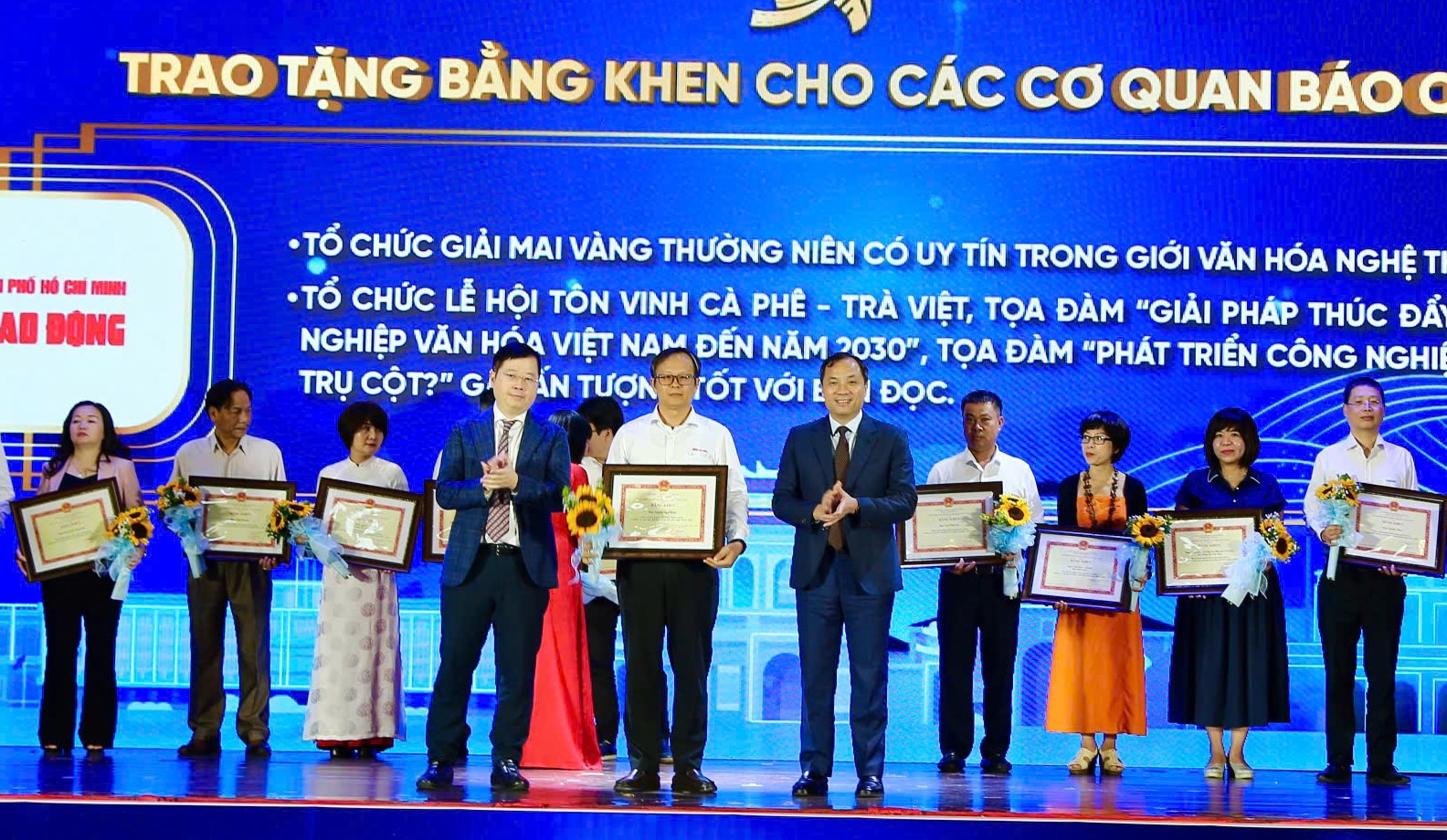 Văn hóa là nền tảng - Báo chí dẫn dắt tri thức, tạo niềm tin cho xã hội- Ảnh 6.