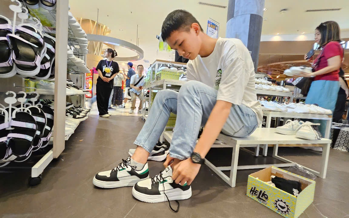 Doanh nghiệp Việt đầu tiên cung cấp cả hệ sinh thái sản phẩm cho tuổi teen