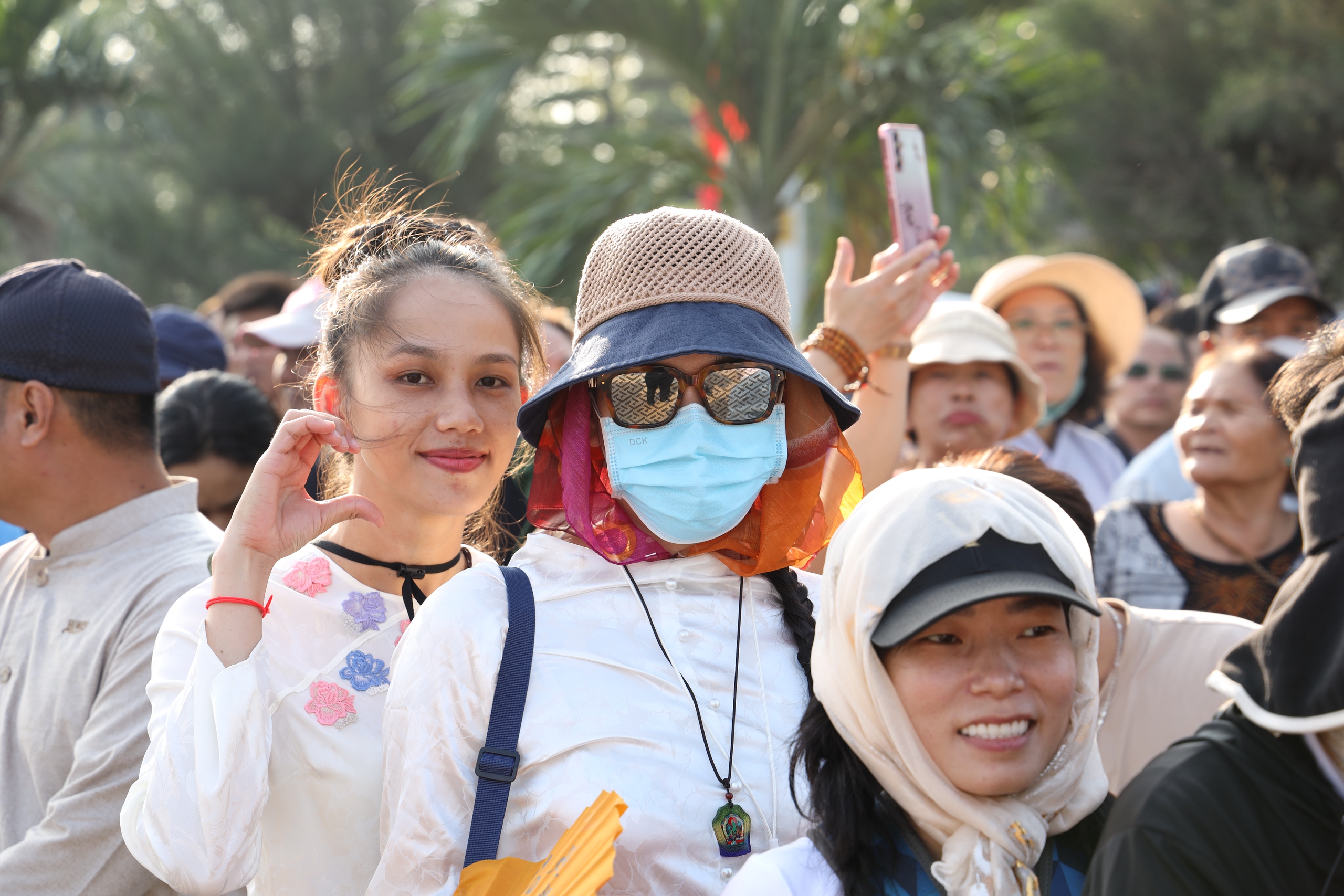TP HCM: Hàng ngàn người đang hướng về chùa Thanh Tâm- Ảnh 17.