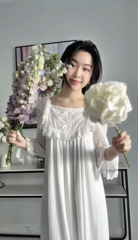 Con gái Quyền Linh chiếm spotlight mạng xã hội - Ảnh 1.