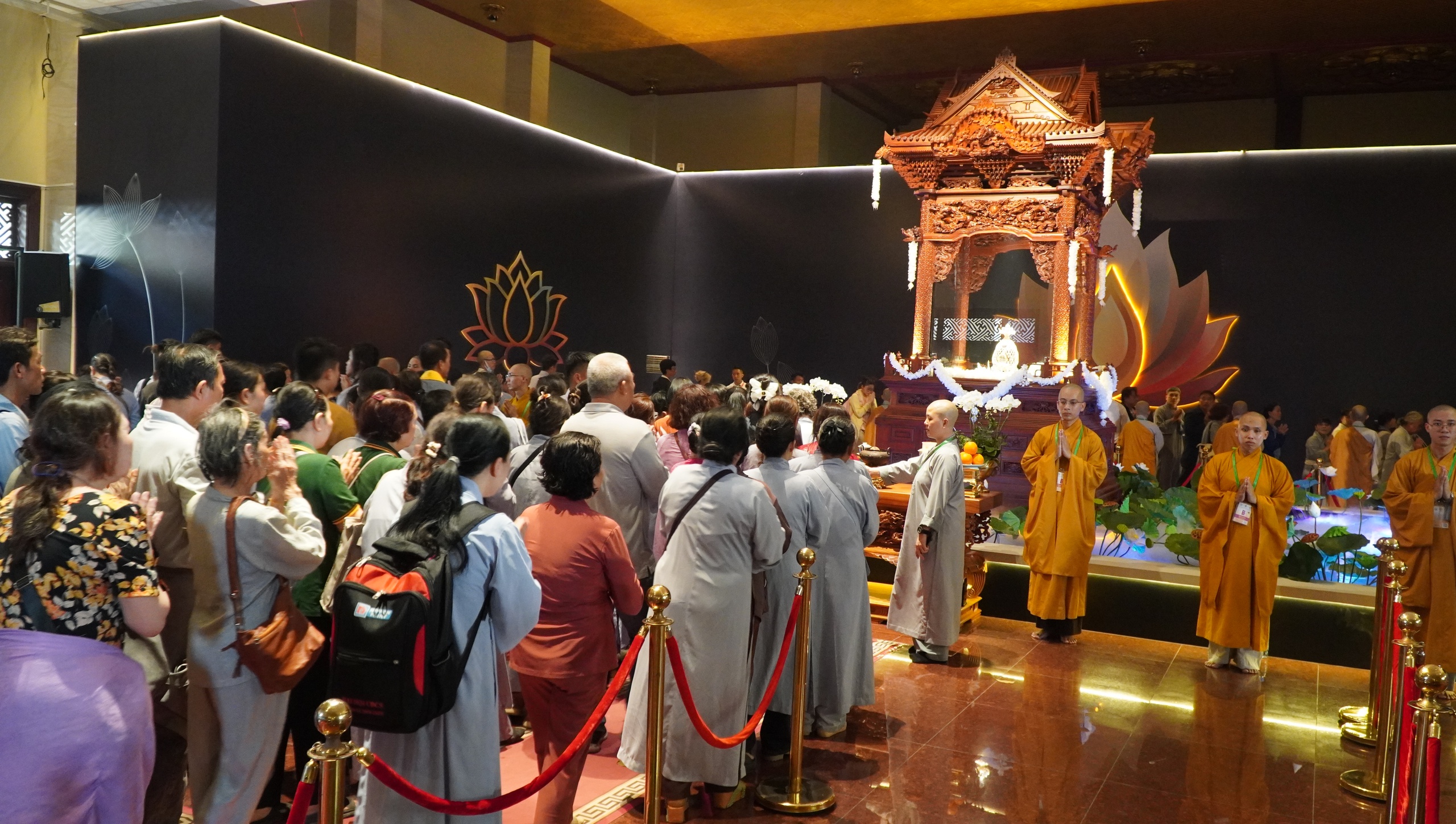 B&aacute;o in Người Lao Động 5-5: Chuyến c&ocirc;ng t&aacute;c đặc biệt quan trọng - Ảnh 2.