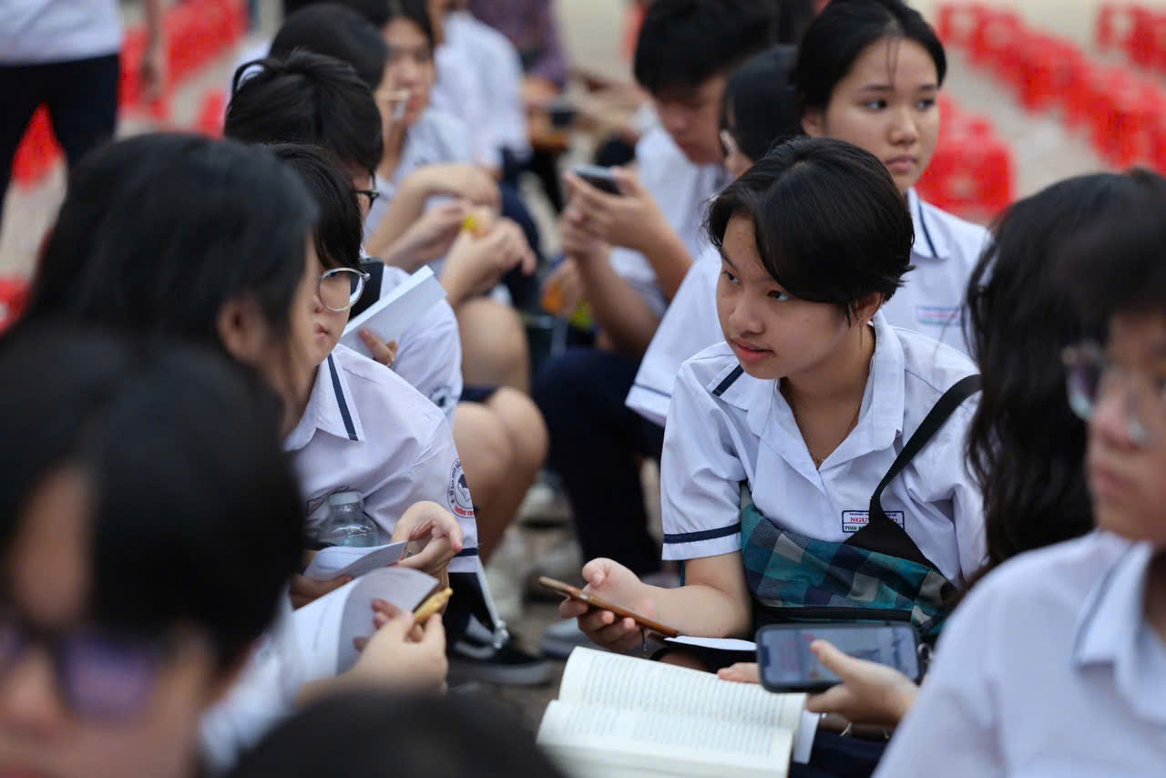 14 giờ ngày 6-5: Tư vấn về "Đăng ký và điều chỉnh nguyện vọng lớp 10 tại TP HCM"- Ảnh 1.