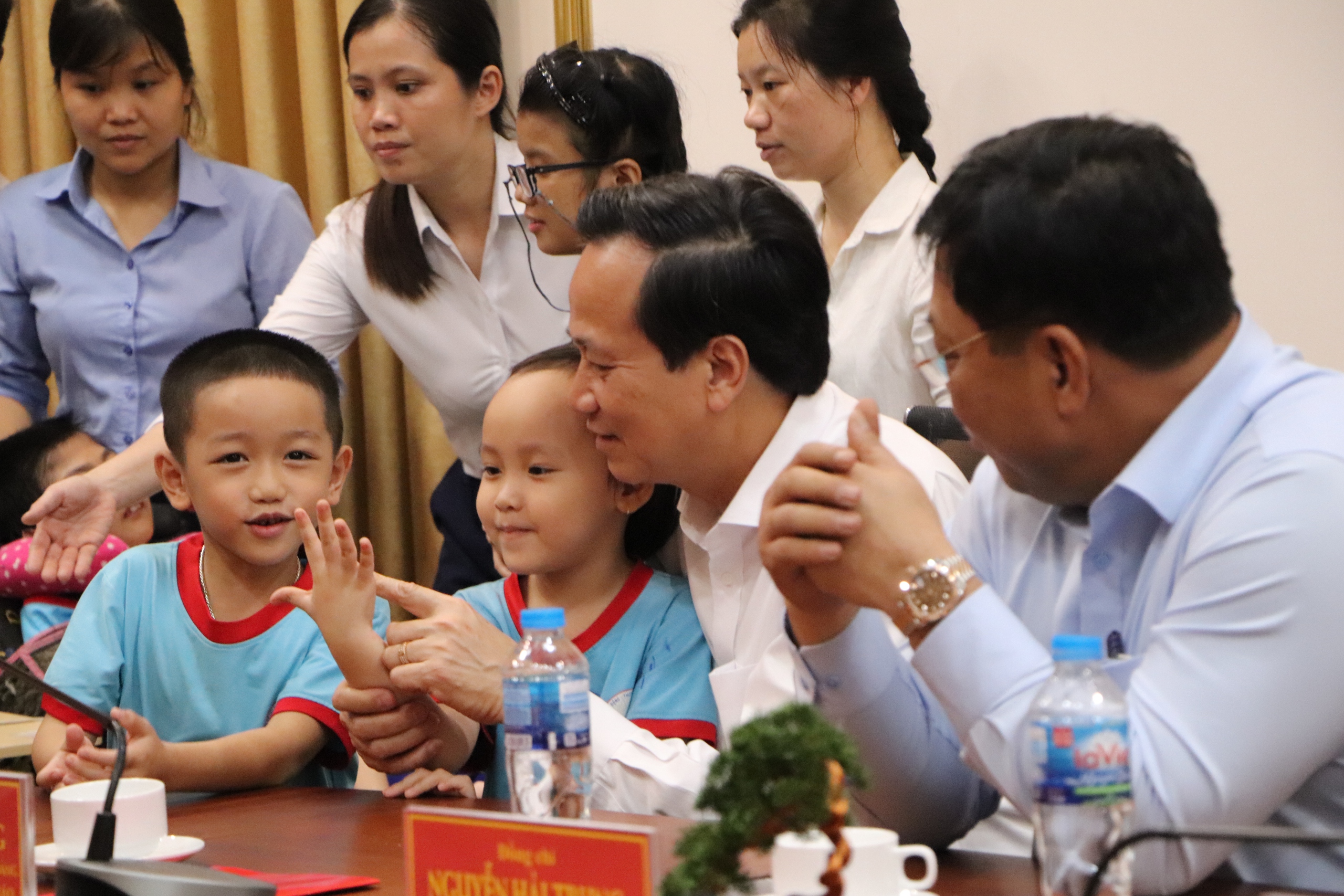 Đại lễ Vesak 2025: 230 suất qu&agrave; trao đến trẻ em khuyết tật- Ảnh 2.