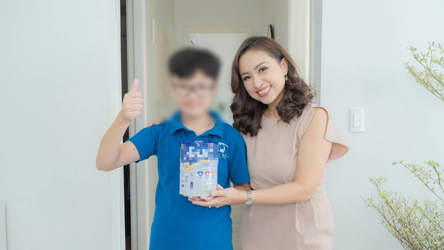 Xử phạt bi&ecirc;n tập vi&ecirc;n Quang Minh 37,5 triệu đồng v&agrave; MC V&acirc;n Hugo 70 triệu đồng- Ảnh 2.