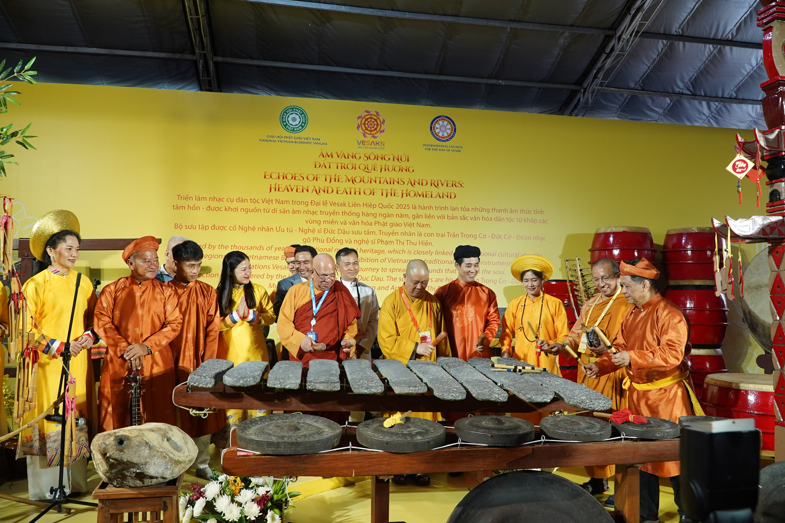Khai mạc triển l&atilde;m Văn h&oacute;a Phật gi&aacute;o  - Ảnh 2.