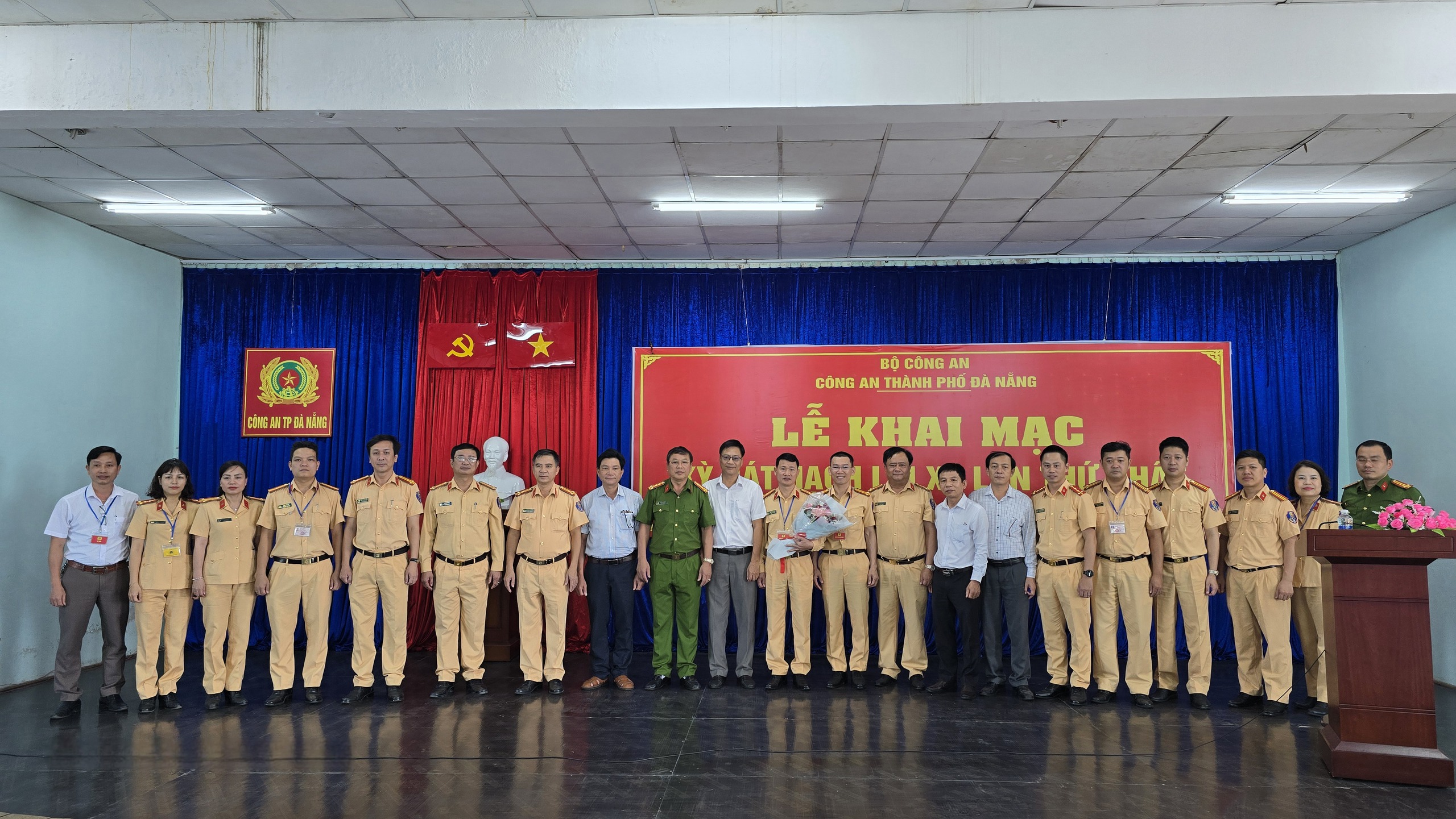 Lãnh đạo Công an Đà Nẵng xin lỗi người dân do chậm tổ chức sát hạch lái xe- Ảnh 2.
