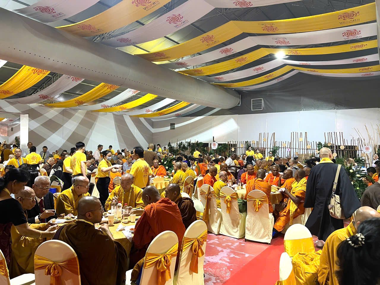 Saigontourist Group huy động tr&ecirc;n 300 nh&acirc;n sự phục vụ Đại lễ Vesak Li&ecirc;n Hợp Quốc 2025- Ảnh 1.