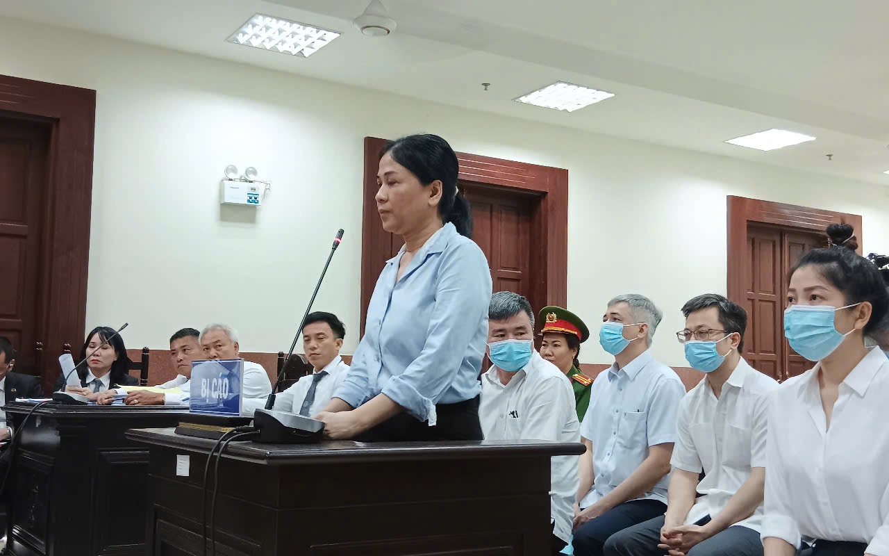 Bất ngờ tạm dừng phiên xét xử vụ án Xuyên Việt Oil