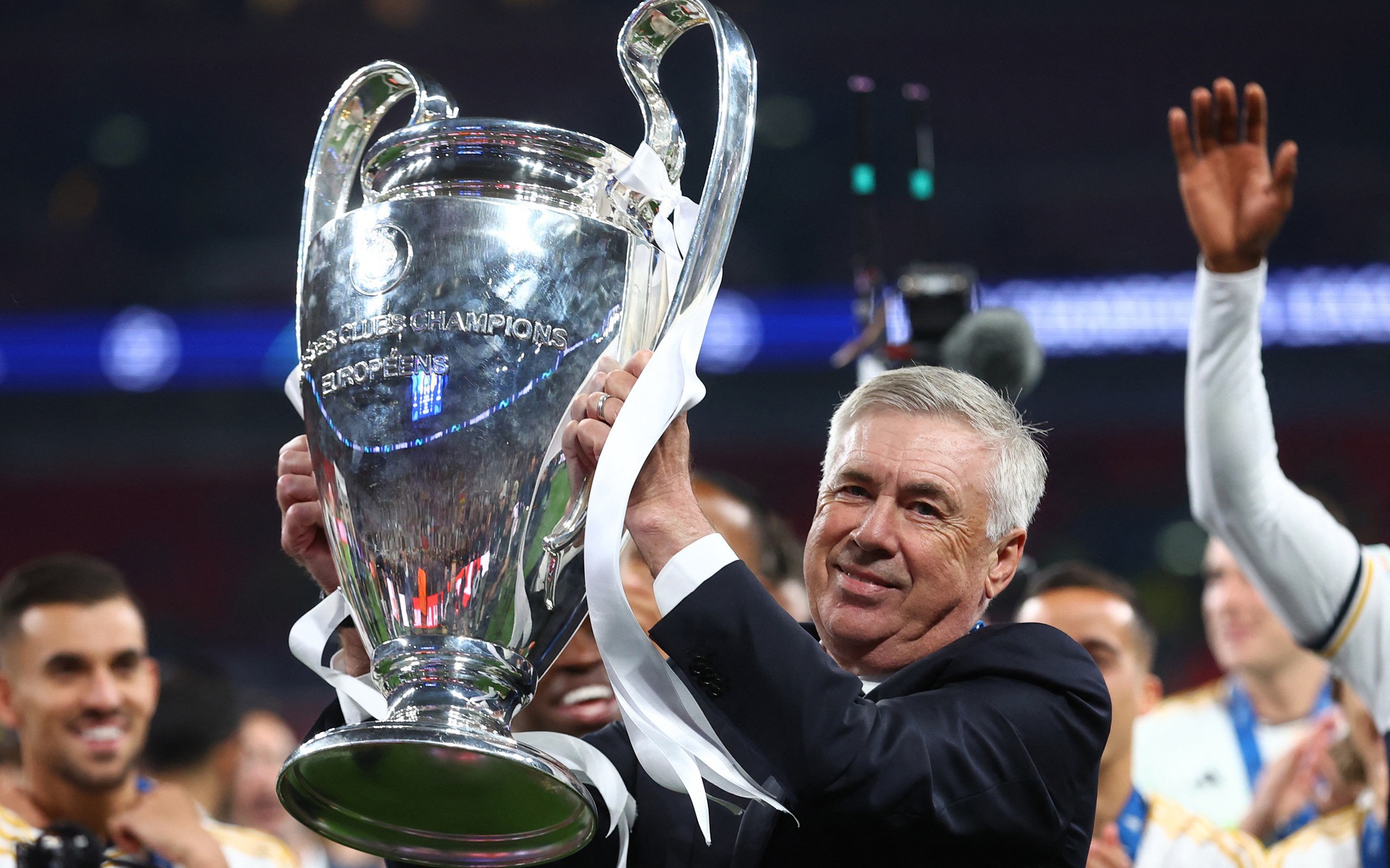 Carlo Ancelotti "quay xe", sẵn sàng rời Real Madrid sau El Clasico