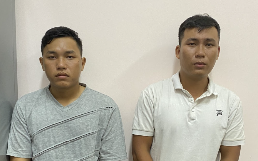 Táo tợn cướp tiệm vàng, dùng dao tấn công chồng chủ tiệm khi bị truy bắt- Ảnh 2.
