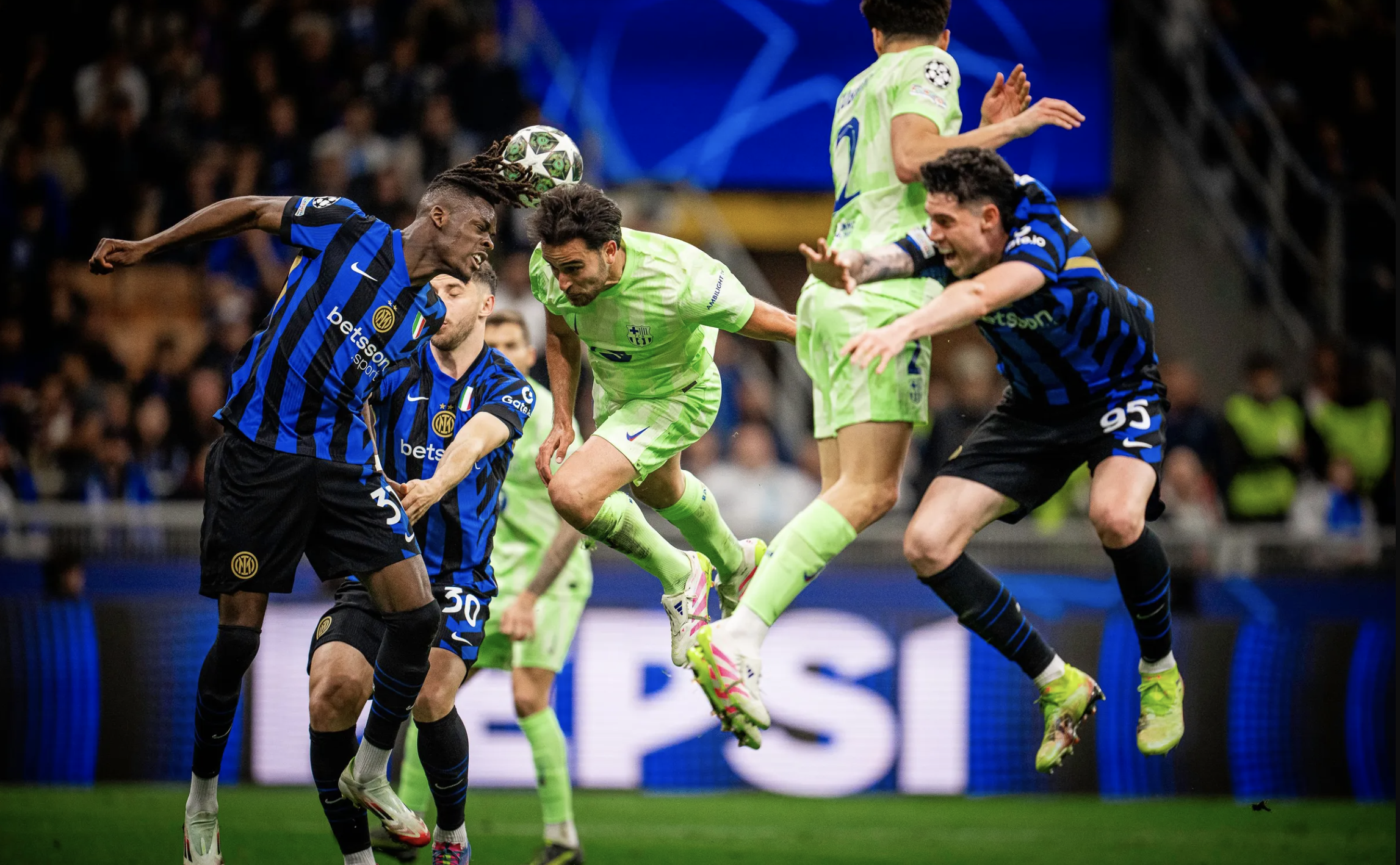 Barcelona thua trận cầu 7 bàn, Inter Milan vào chung kết Champions League- Ảnh 1.