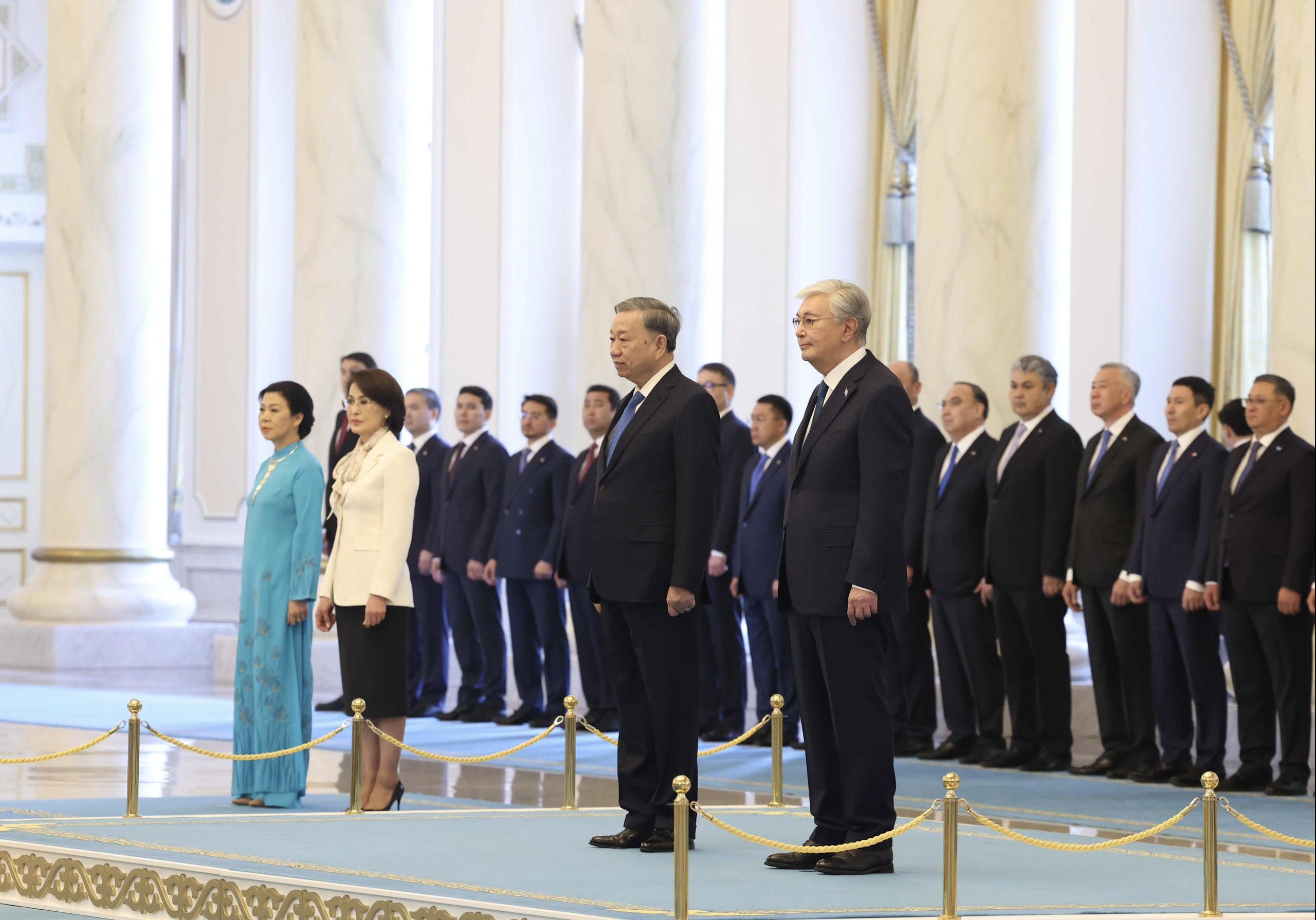 Lễ đ&oacute;n Tổng B&iacute; thư T&ocirc; L&acirc;m v&agrave; Phu nh&acirc;n thăm cấp Nh&agrave; nước Kazakhstan - Ảnh 3.