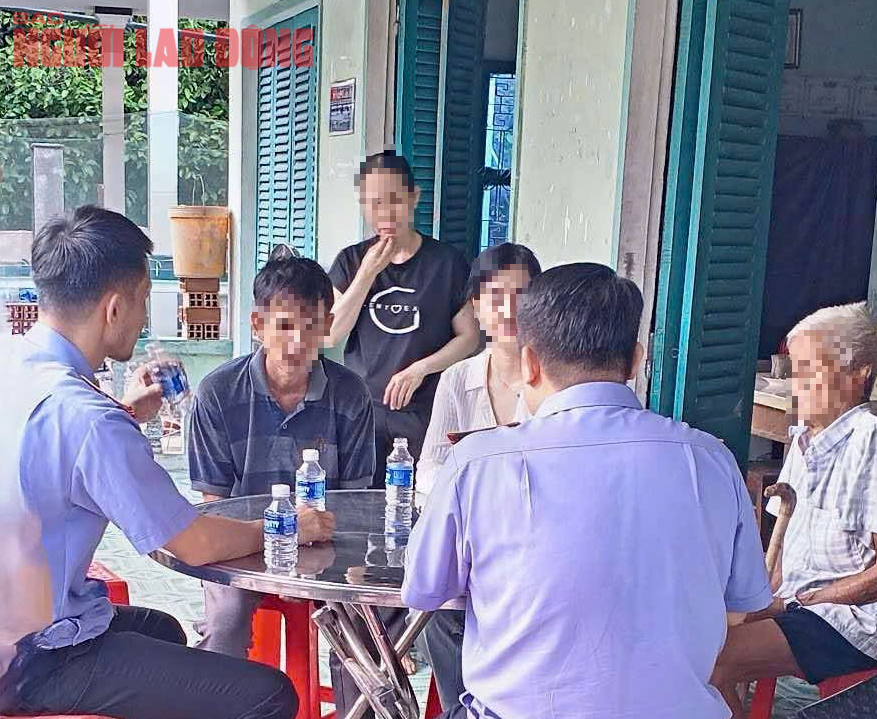 Vụ tai nạn ở Vĩnh Long: Cơ quan Điều tra VKSND Tối cao l&agrave;m việc với gia đ&igrave;nh nạn nh&acirc;n- Ảnh 1.
