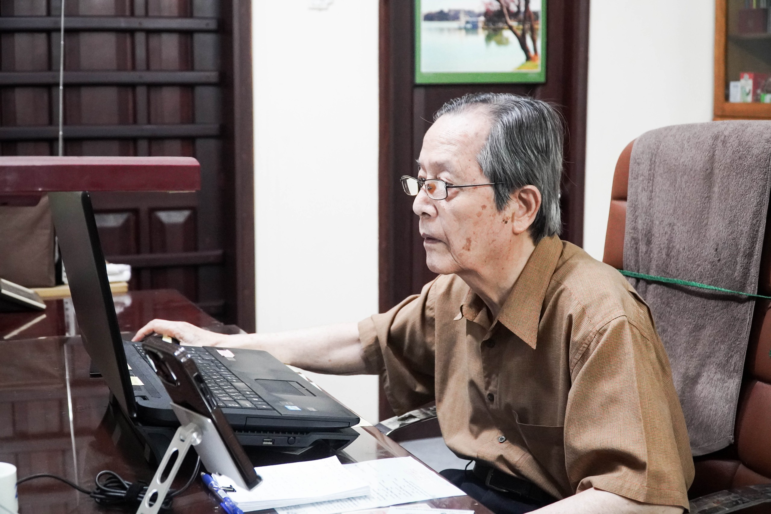 Giáo sư Đặng Lương Mô qua đời vì trọng bệnh - Ảnh 1.