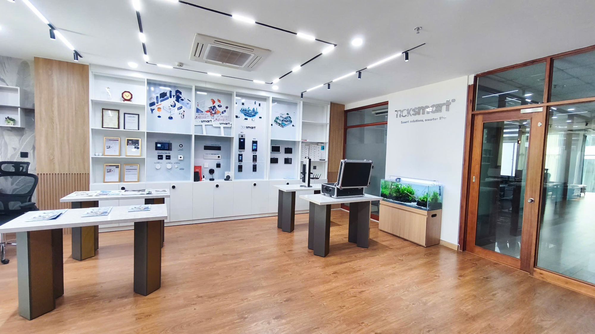 TickSmart: Tiện nghi v&agrave; an to&agrave;n cho nh&agrave; th&ocirc;ng minh Việt- Ảnh 1.